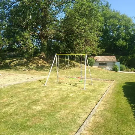 De La Souche Avec Jacuzzi Сasa de vacaciones Doudeauville