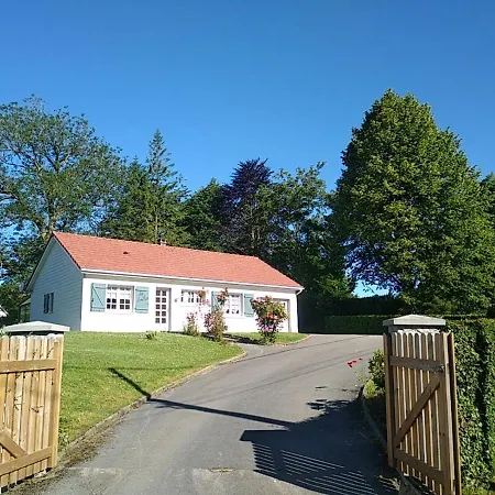 Сasa de vacaciones De La Souche Avec Jacuzzi Doudeauville