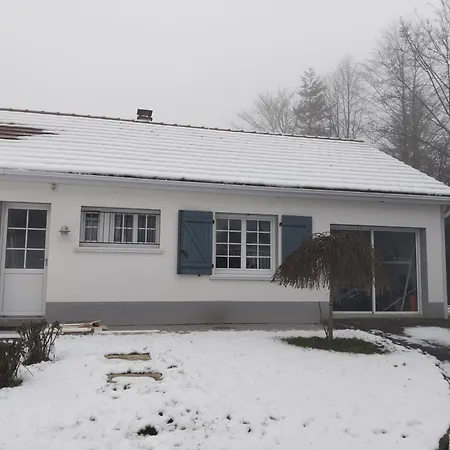 Сasa de vacaciones De La Souche Avec Jacuzzi *