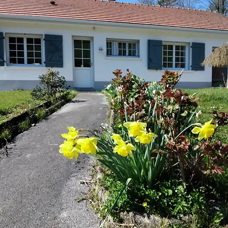 De La Souche Avec Jacuzzi Ferienhaus